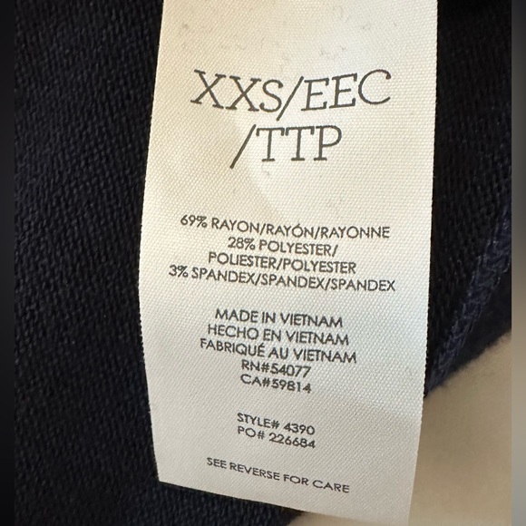 Cabi Long Sleeve Navy Dress with pocket Size XXS - Picture 9 of 10